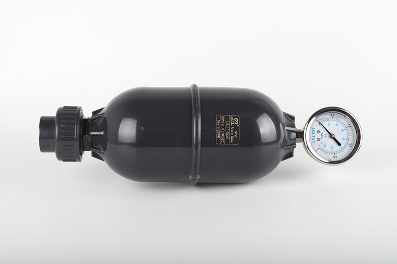 市中空气式脉冲阻尼器